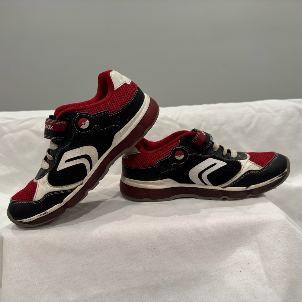 Geox Pokémon Kids Sneakers - Red and Black